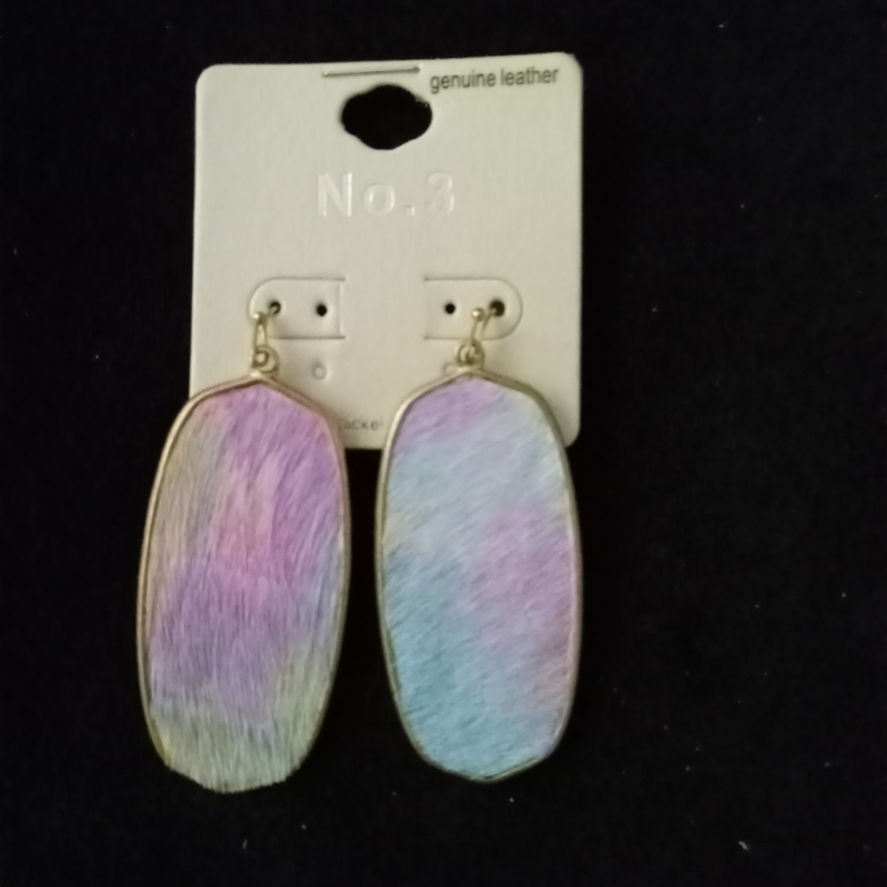 NWOT Womens Colorful Pastel  Leather Earrings